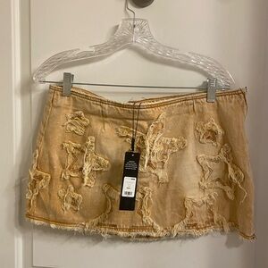 Fashion Nova Distressed Tan Mini Skirt Women’s Large